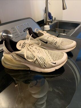 Nike women’s sneakers